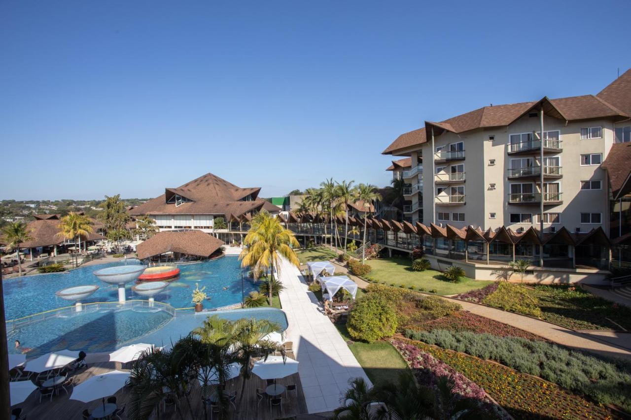 Recanto Cataratas - Thermas, Resort E Convention Foz do Iguaçu Exterior foto The pool at the InterContinental Resort Hua Hin